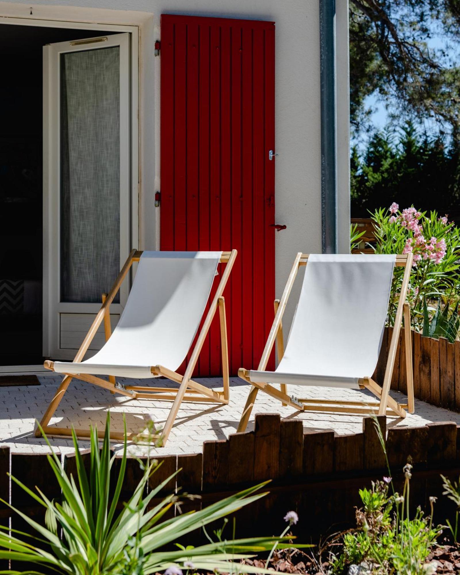 Hotel Les Volets Rouges - Cassis Ruang foto